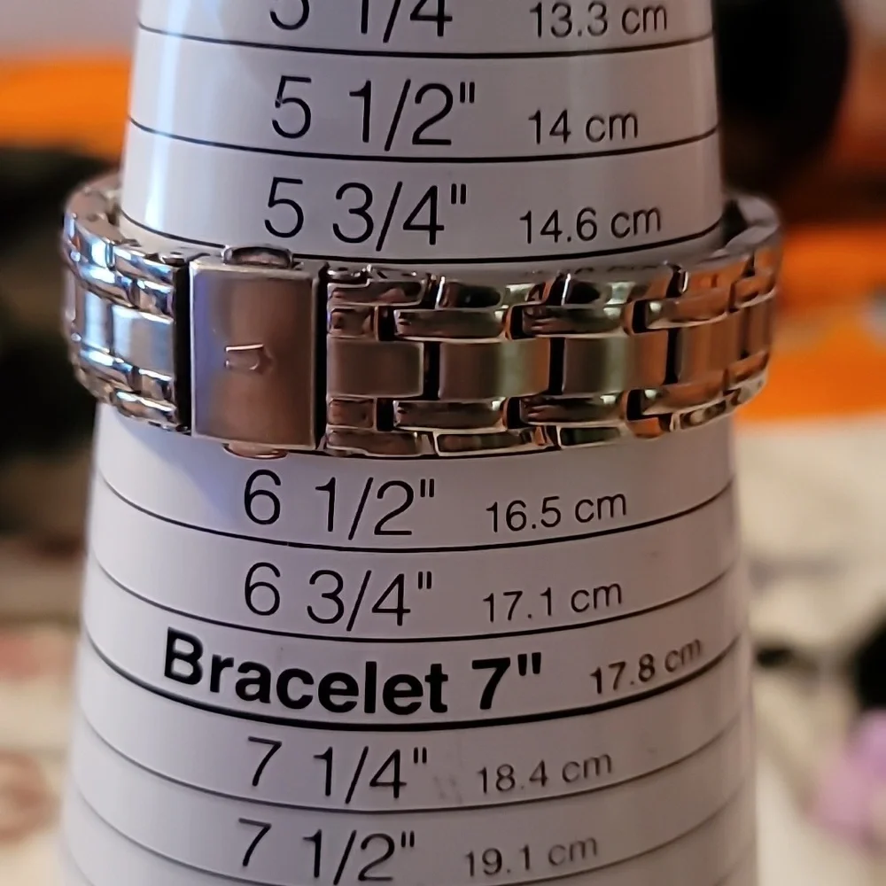 Bulova Ladies Watch 30mm Quartz Silver Dial Stainless Steel Band 96L005‎